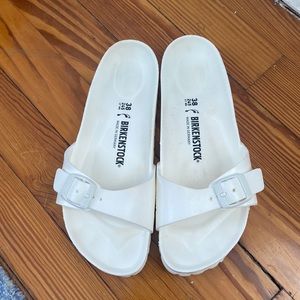 Birkenstock white size size 38 (US L 7, M 5) pool beach sandals foam